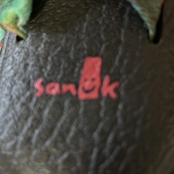 SANUK TIE DYE SANDALS - Picture 9 of 9